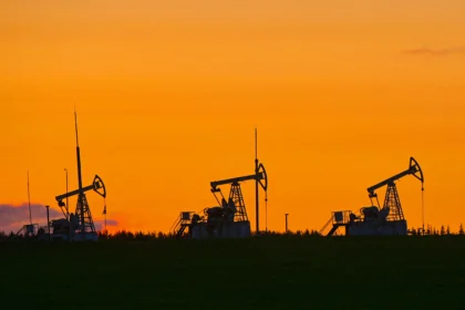 Oil Prices Climb for Fifth Straight Day Amid U.S. Tariffs on Venezuelan Crude